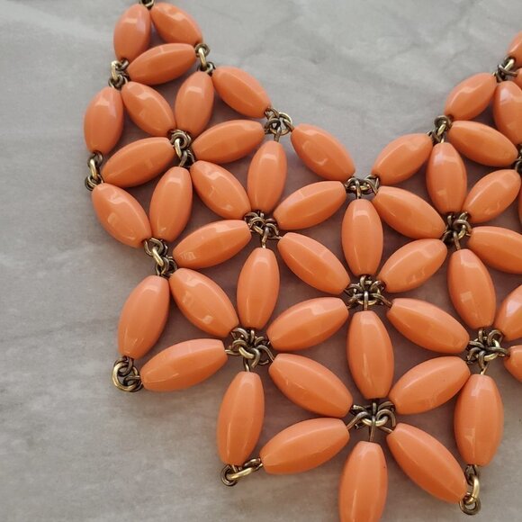 🧡 J.Crew Orange Geometric Beaded Statement Necklace 🧡 - Picture 7 of 15